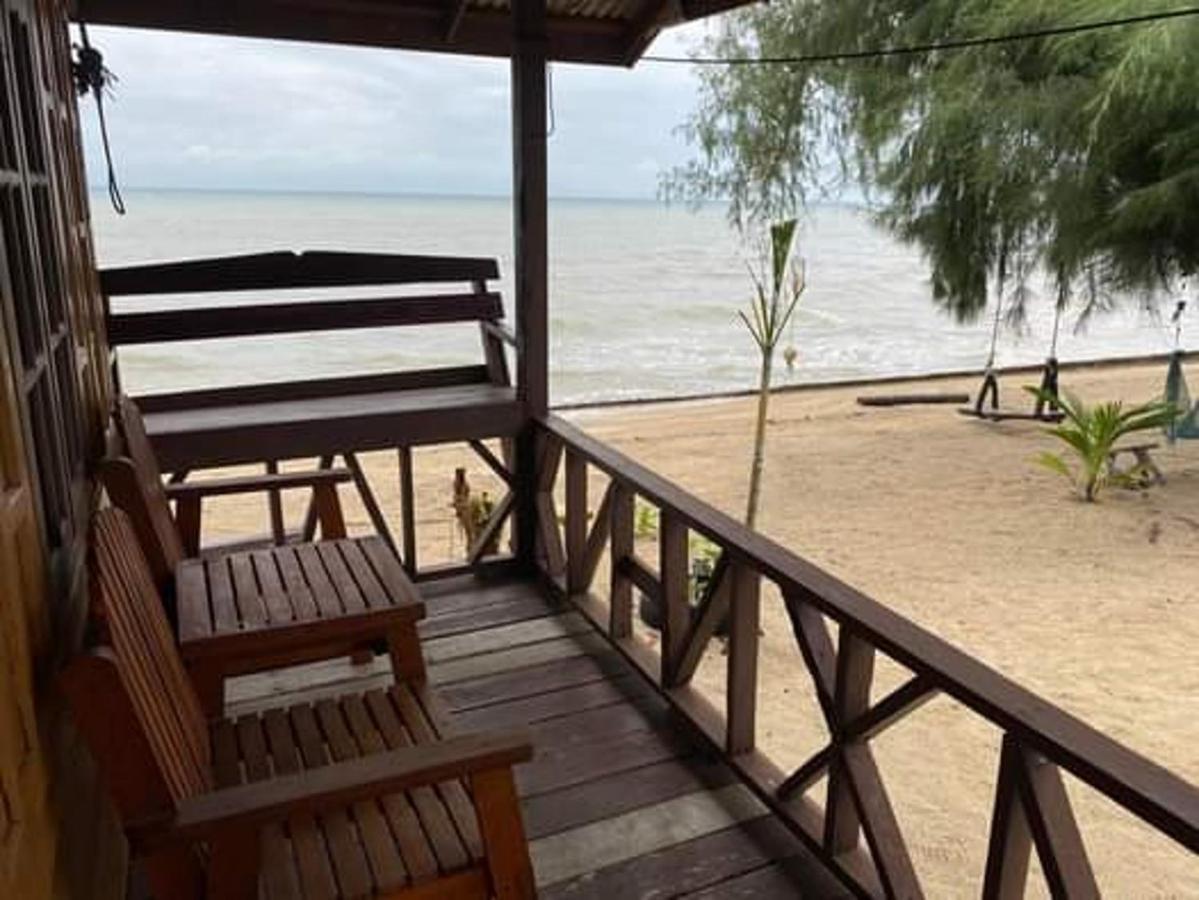 Pinks Bungalow Ban Tai Exterior photo