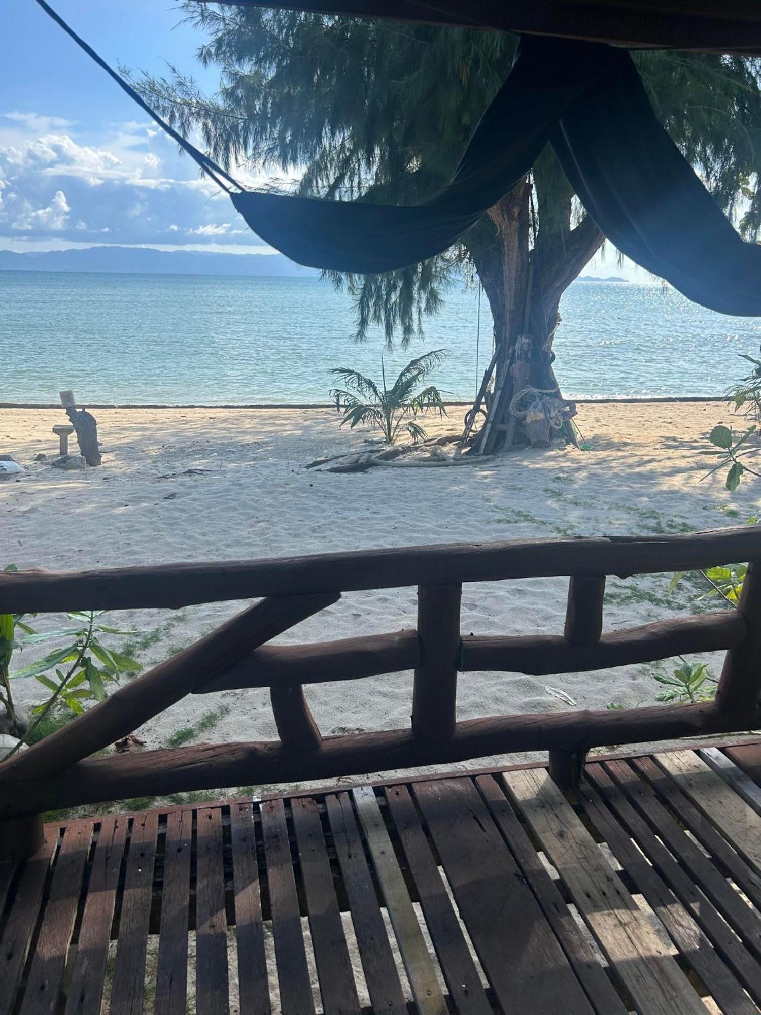 Pinks Bungalow Ban Tai Exterior photo