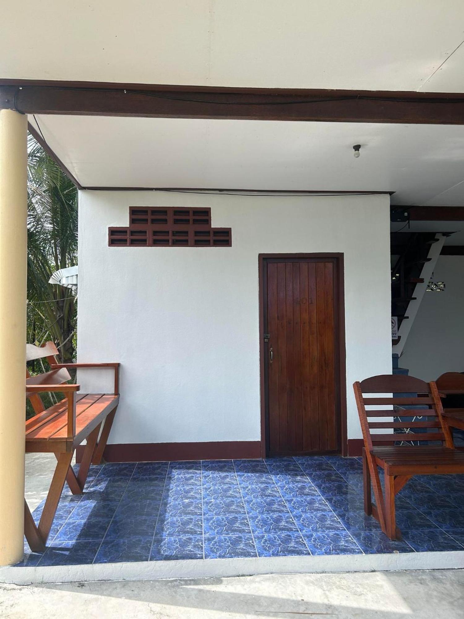 Pinks Bungalow Ban Tai Exterior photo